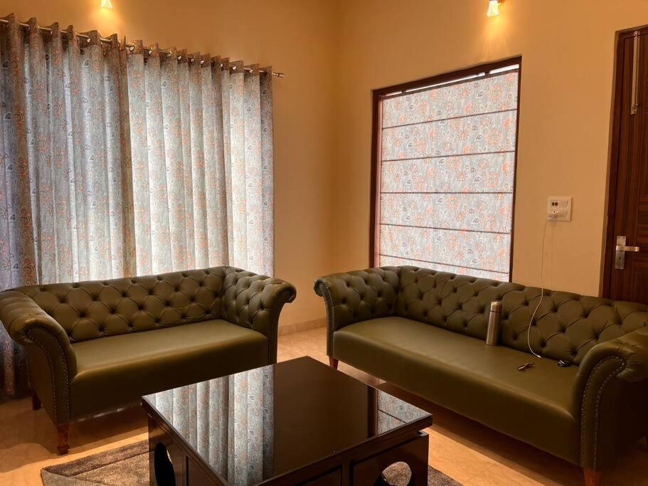5Bhk Home Away From Home At Ranjit Avenue Αμριτσάρ Εξωτερικό φωτογραφία