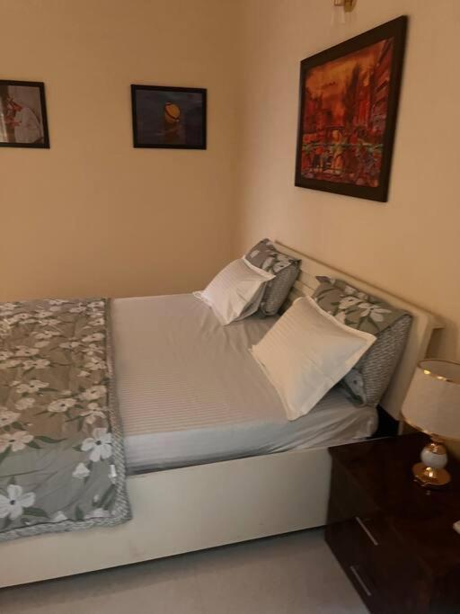 5Bhk Home Away From Home At Ranjit Avenue Αμριτσάρ Εξωτερικό φωτογραφία