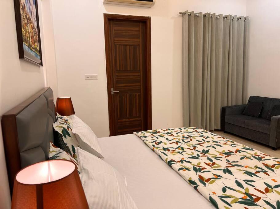5Bhk Home Away From Home At Ranjit Avenue Αμριτσάρ Εξωτερικό φωτογραφία