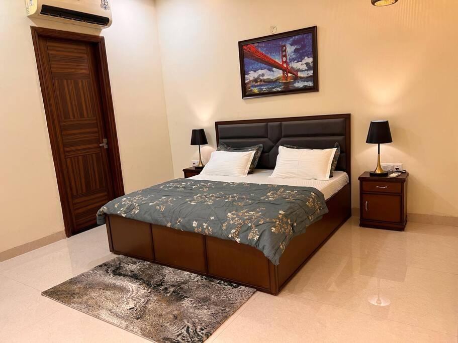 5Bhk Home Away From Home At Ranjit Avenue Αμριτσάρ Εξωτερικό φωτογραφία