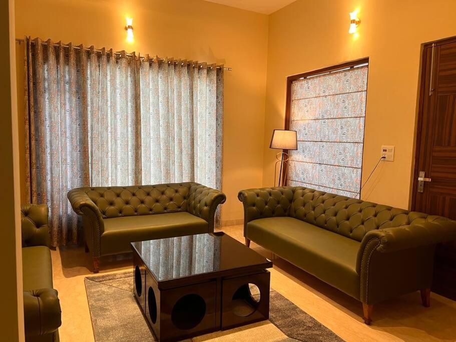 5Bhk Home Away From Home At Ranjit Avenue Αμριτσάρ Εξωτερικό φωτογραφία