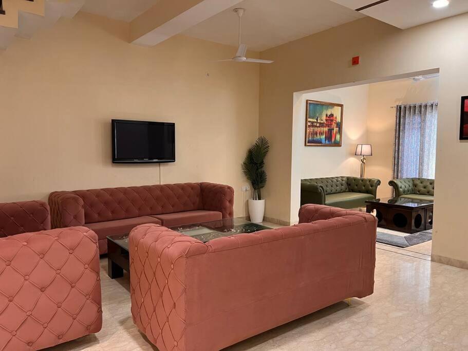 5Bhk Home Away From Home At Ranjit Avenue Αμριτσάρ Εξωτερικό φωτογραφία