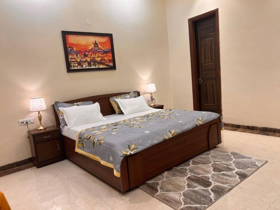 5Bhk Home Away From Home At Ranjit Avenue Αμριτσάρ Εξωτερικό φωτογραφία