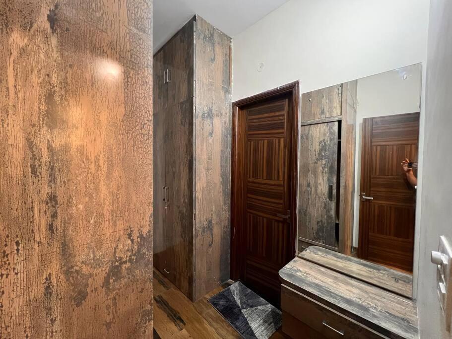5Bhk Home Away From Home At Ranjit Avenue Αμριτσάρ Εξωτερικό φωτογραφία